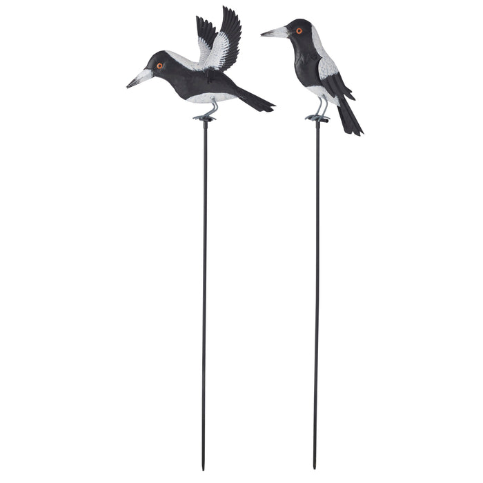 2PC METAL MAGPIES ON STAKE