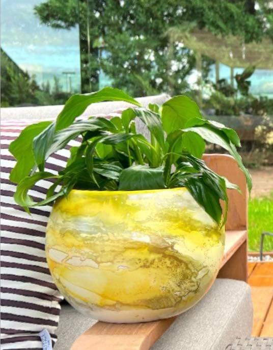 ARTISAN DESIGNED - MOON POT BAHAMAS - SMALL