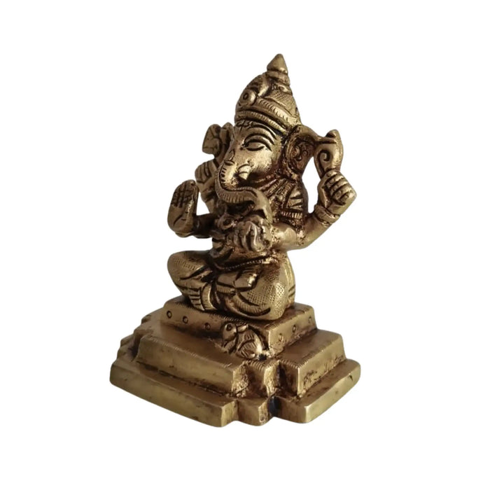 Brass Ganesha Idol: Remover of Obstacles and Bringer of Fortune   Brass Ware