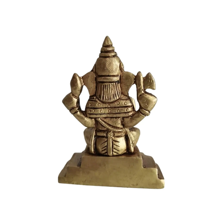 Brass Ganesha Idol: Remover of Obstacles and Bringer of Fortune   Brass Ware