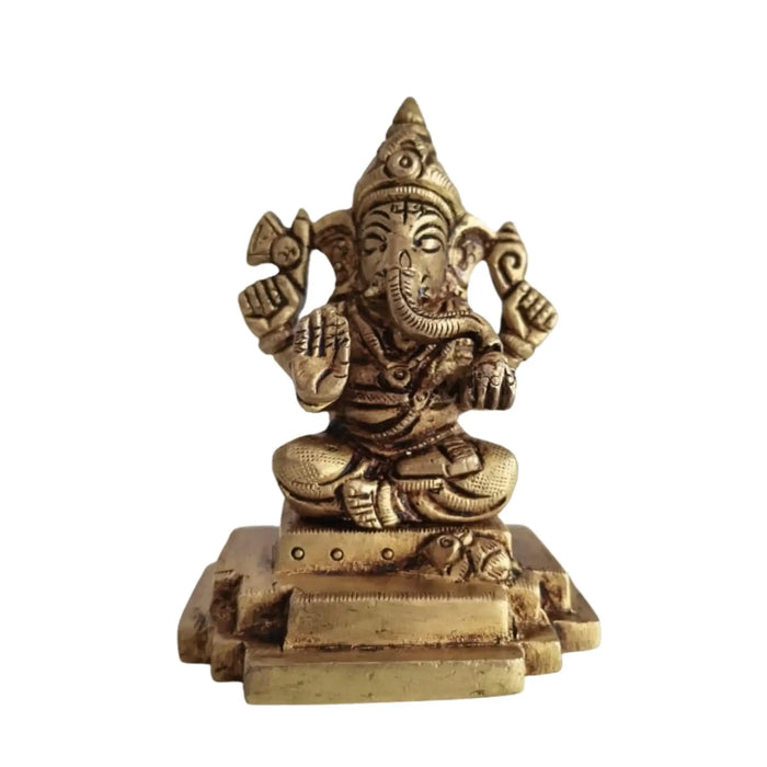 Brass Ganesha Idol: Remover of Obstacles and Bringer of Fortune   Brass Ware