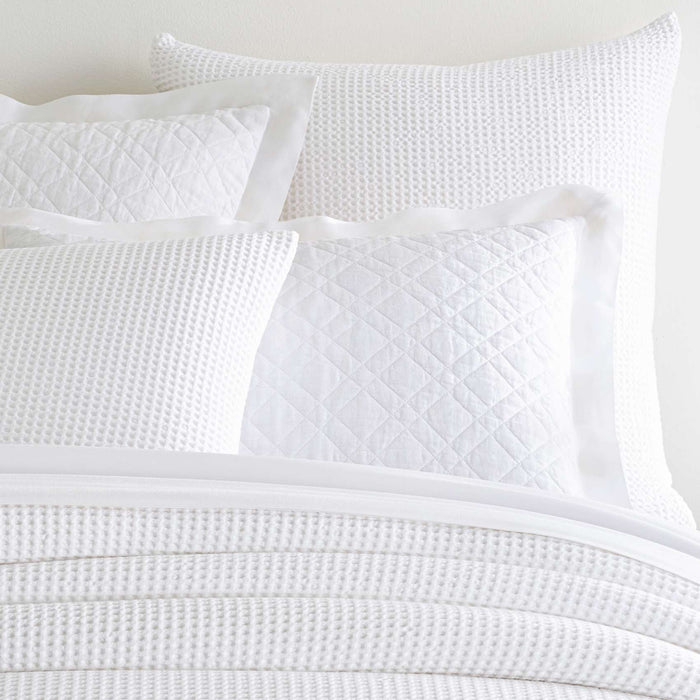 WHITE / STANDARD