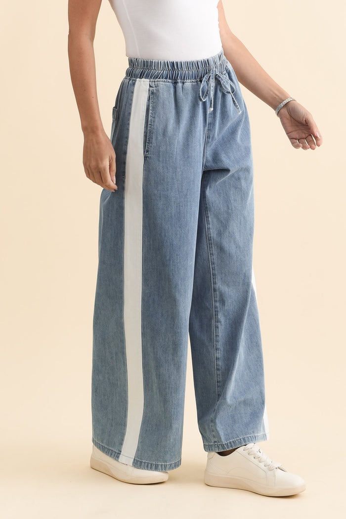 Callie Blue Contrast Denim Jogger Pants,Brunette model,alt text|model:MJ