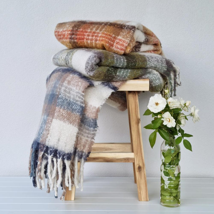 CLASSIC FARMHOUSE FAUX MOHAIR THROW BLANKET - FOREST GREEN