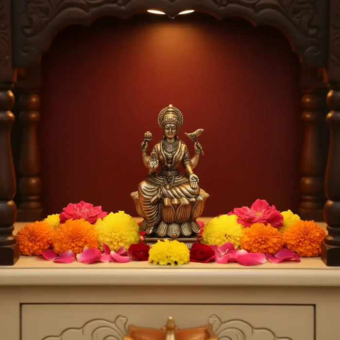 Divine Goddess Lakshmi Brass Idol – Epitome of Prosperity and Grace   Brass Ware