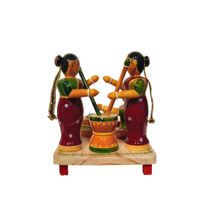 Etikoppaka Lacquer Village Scene - Traditional Women and Pot Diorama   Etikoppaka Lacquerware