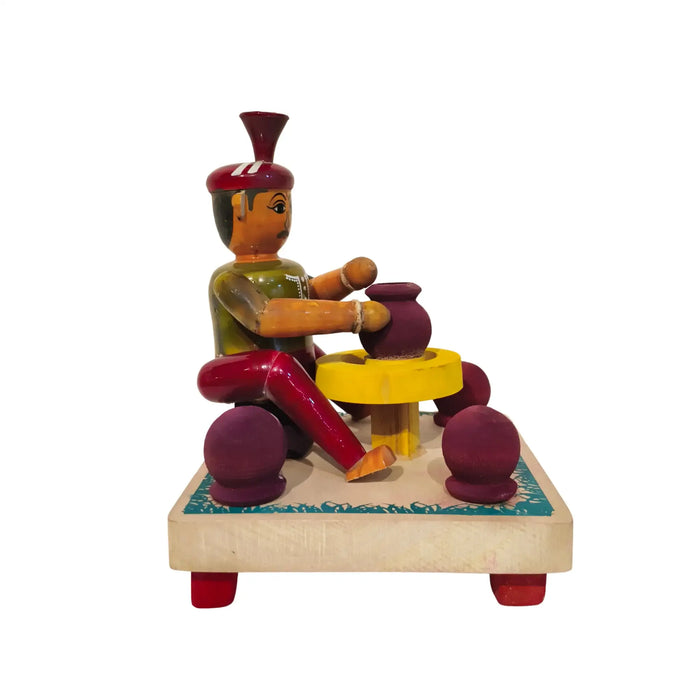 Etikoppaka 'Potter at the Wheel' Miniature Craft   Etikoppaka Lacquerware