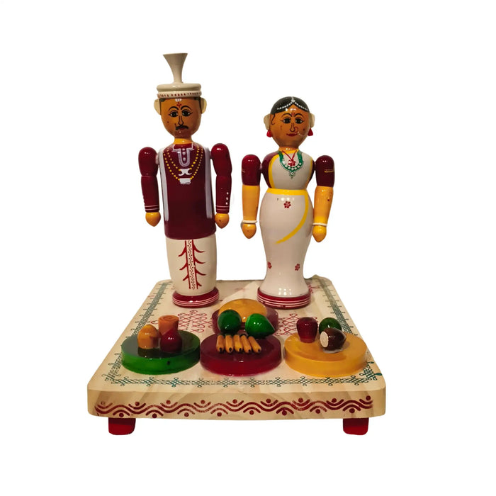 Etikoppaka Wedding Couple with Ritual Set   Etikoppaka Lacquerware