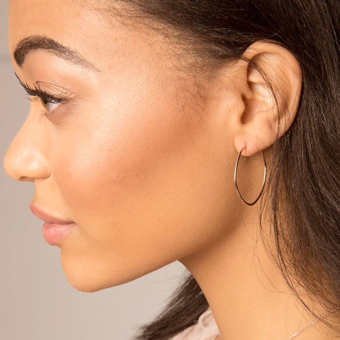Freshie & Zero - Minimal Hoop Earrings - Small Organic Circles (Gold Filled)
