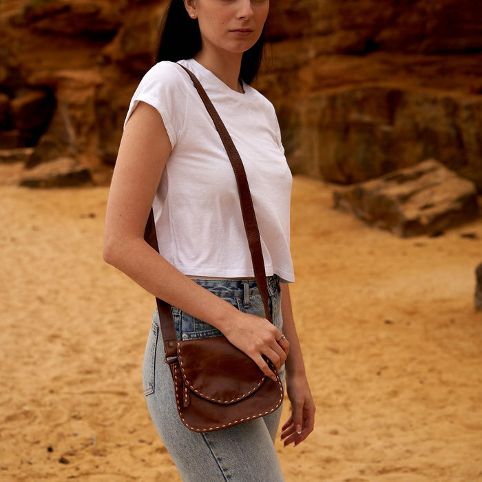 GENUINE LEATHER MESSENGER BAG