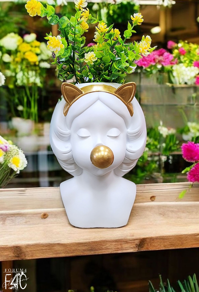 KITTY GIRL BUBBLEGUM PLANTER - WHITE
