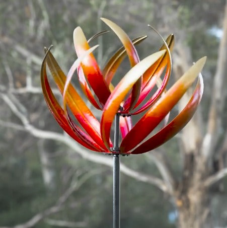 LOTUS WIND SPINNER - SUNSET FLAME