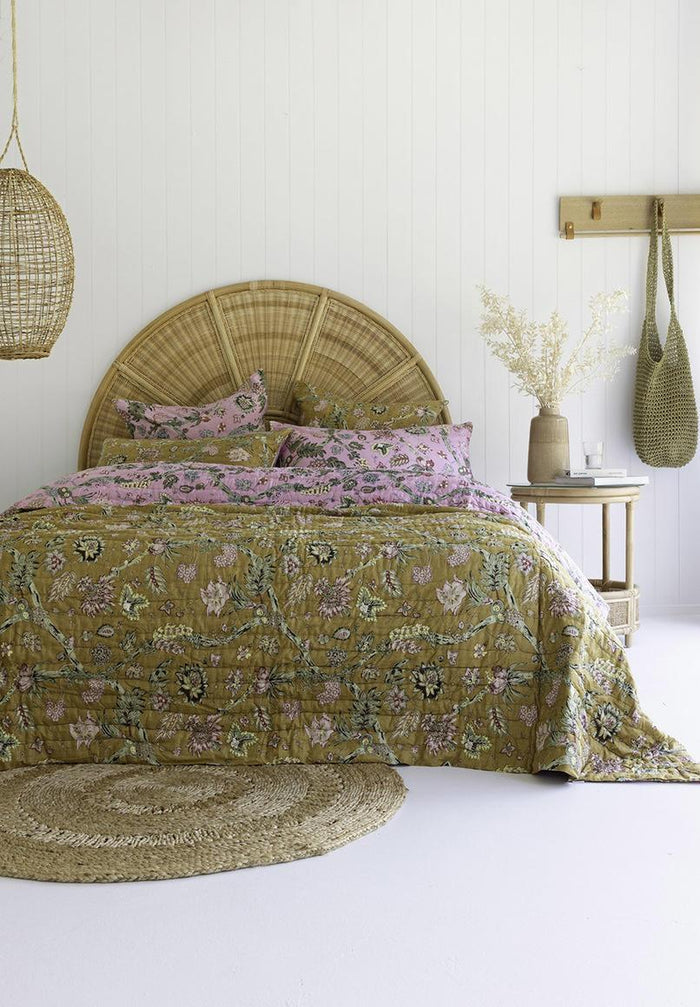 PINK & MUSTARD GARDEN VINES - REVERSIBLE QUILT