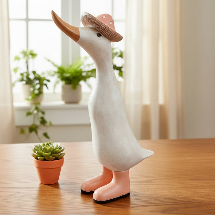 RESIN QUACKER DUCK IN HAT & BOOTS - RUSTY PINK