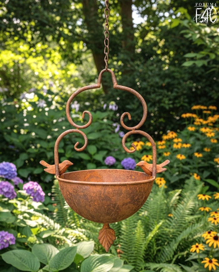 RUSTIC ELEGANT HANGING BIRD FEEDER RUST