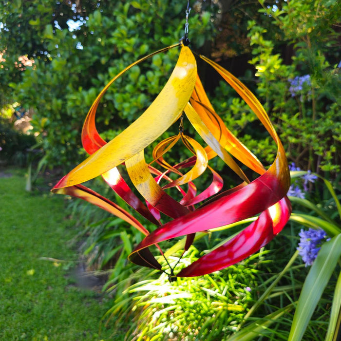 SUNSET FLAME TRIPLE HANGING WIND SPINNER