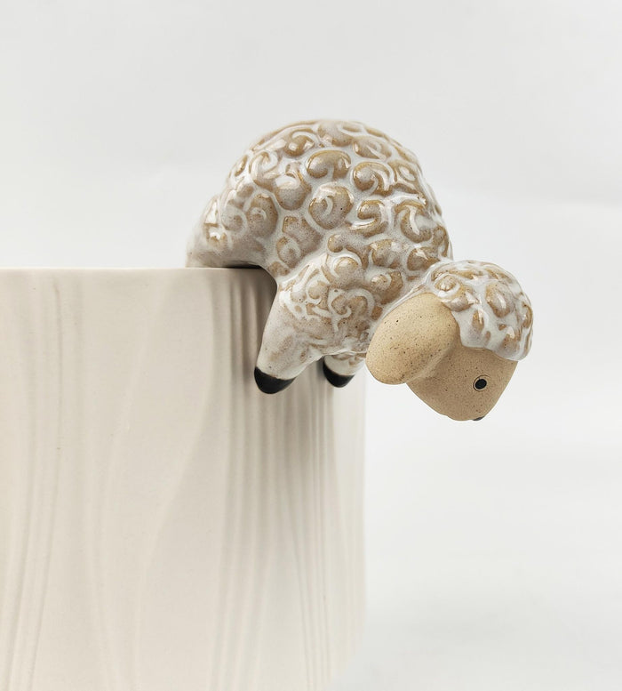 SWEET SANDY SHEEP POT HANGER