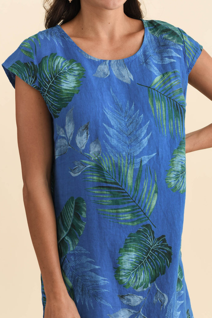 Tina Cobalt Palm Linen Pocket Dress,Brunette model,alt text|model:Brontie
