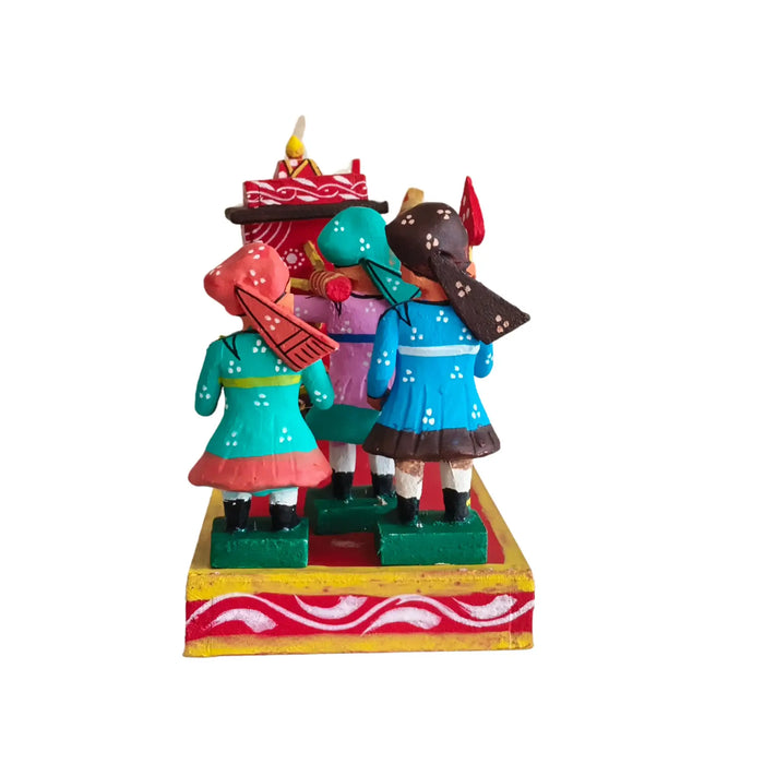 Traditional Kondapalli Pelli Pallaki  Set – Handcrafted Indian Marriage Scene   Kondapalli Lacquerware