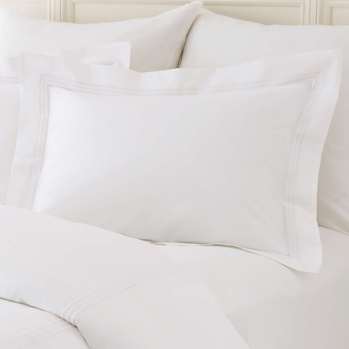 WHITE / STANDARD