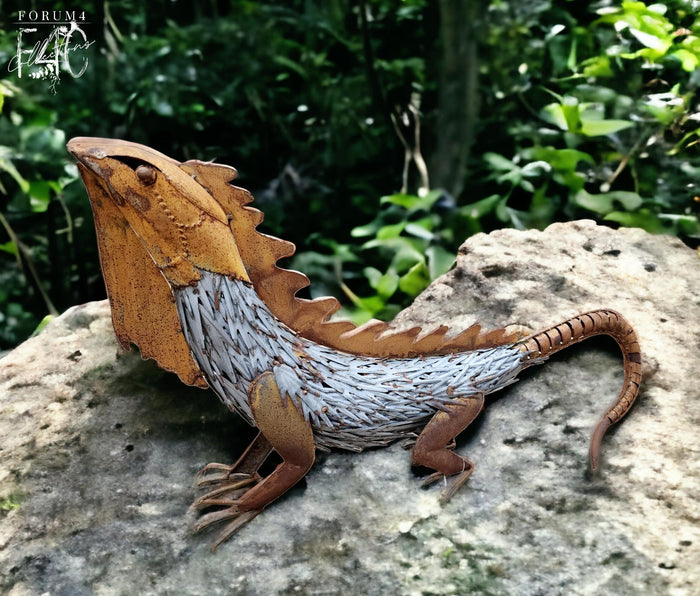 XL GALVANIZED & RUST IGUANA LIZARD