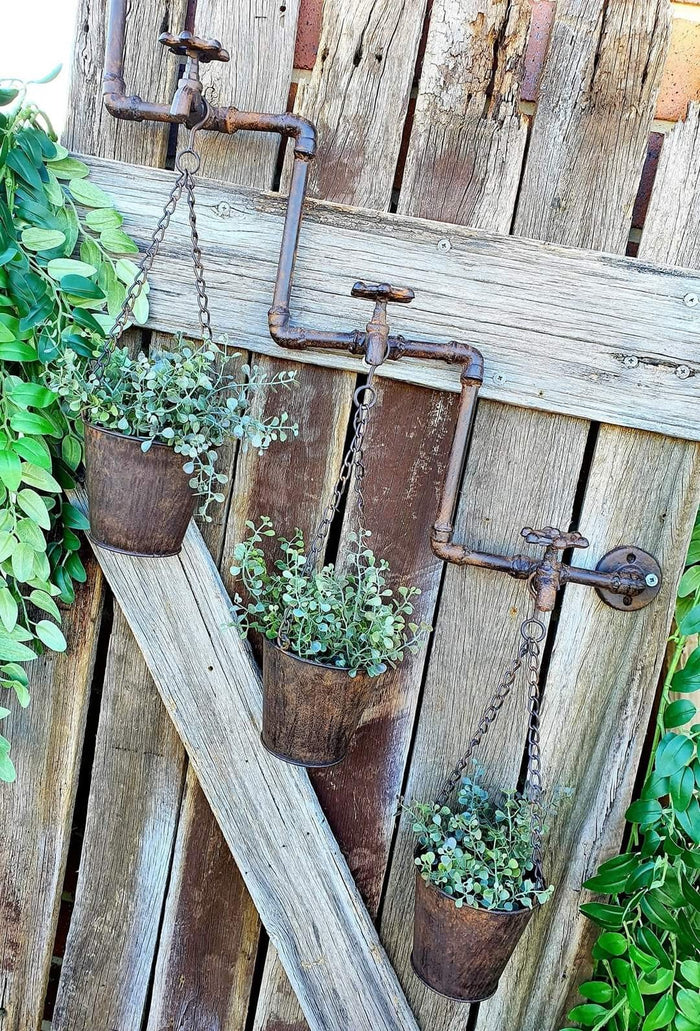 ZIG ZAG INDUSTRIAL IRON TAP HANGING PLANTER